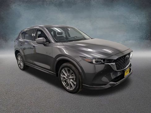 Used 2025 MAZDA CX-5 AWD 2.5 S w/ Premium Plus Pkg image 3