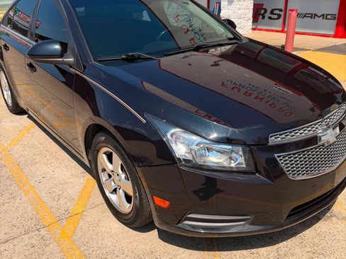 Used 2013 Chevrolet Cruze LT FWD image 2