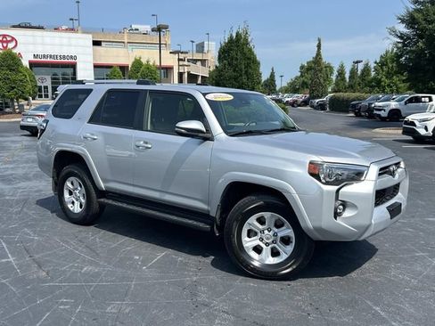 Used 2023 Toyota 4Runner SR5 Premium AWD/4WD image 2