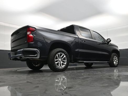 Used 2023 Chevrolet Silverado 1500 LT w/ Z71 Off-Road Package AWD/4WD image 24