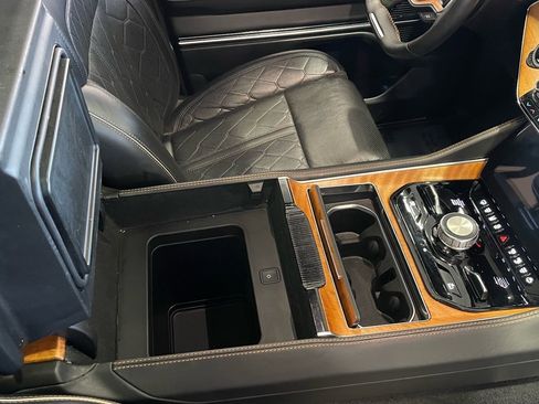 Used 2022 Jeep Grand Wagoneer Series III w/ Rear Seat Video Group 1 image 48