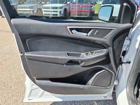 Used 2022 Ford Edge SEL image 10