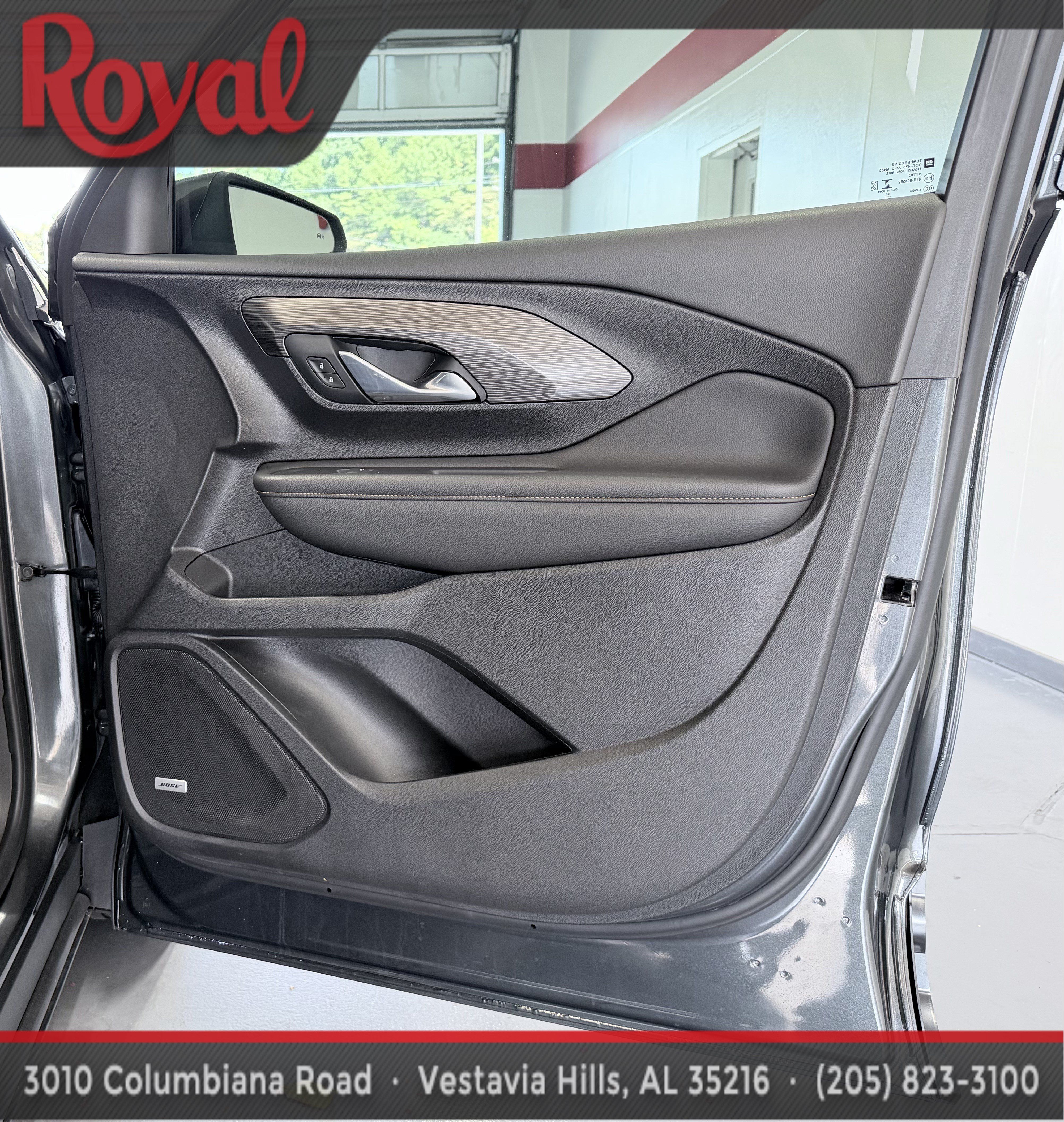 Used 2021 GMC Terrain SLT w/ Infotainment Package II FWD image 13