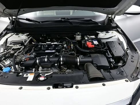 Used 2020 Honda Accord EX image 24
