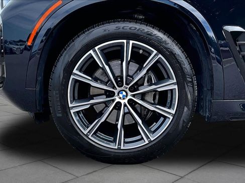 Used 2026 BMW X5 sDrive40i w/ M Sport Package RWD image 10