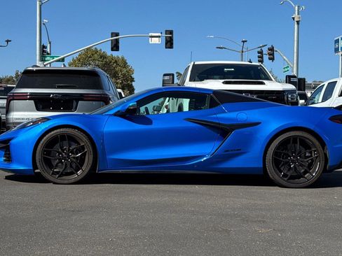 Used 2025 Chevrolet Corvette Z06 w/ Stealth Interior Trim Package image 8