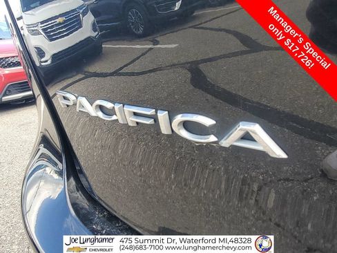 Used 2022 Chrysler Pacifica Touring-L FWD image 31