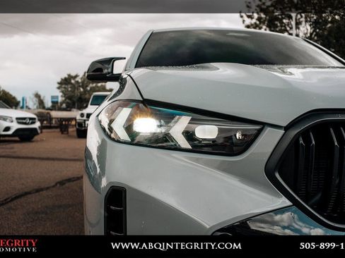 Used 2024 BMW X6 M60i w/ Dynamic Handling Package AWD/4WD image 9