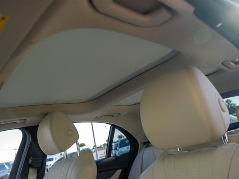 Used 2021 Mercedes-Benz E 350 E 350 w/ Premium Package image 4