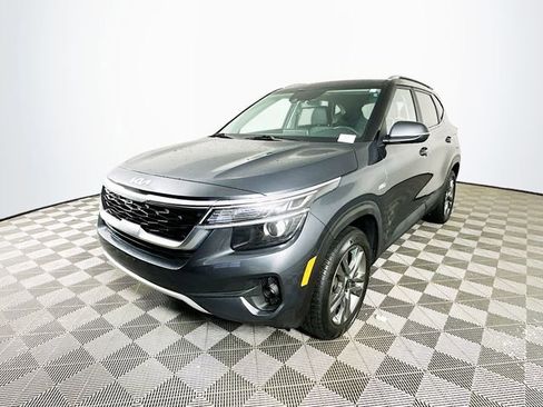 Used 2023 Kia Seltos S w/ Navigation Package image 5