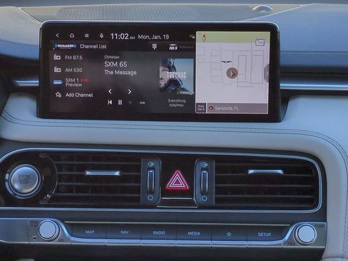 Used 2023 Genesis G70 2.0T w/ Sport Prestige Package image 17