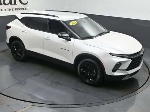 Used 2024 Chevrolet Blazer LT w/ Convenience Package FWD image 38