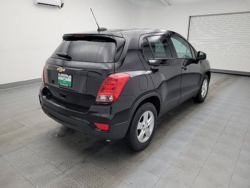 Used 2020 Chevrolet Trax LS w/ Tint and Cruise Package FWD image 9