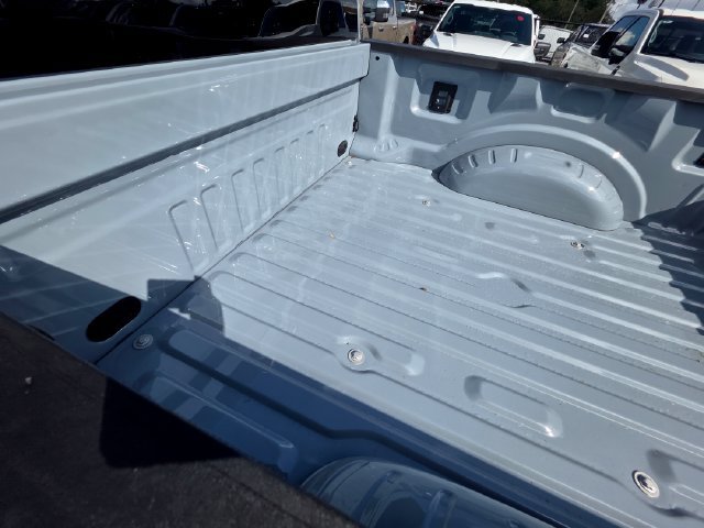 New 2027 Ford F250 Platinum w/ FX4 Off-Road Package AWD/4WD image 32