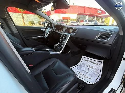 Used 2015 Volvo V60 T5 Premier FWD image 45
