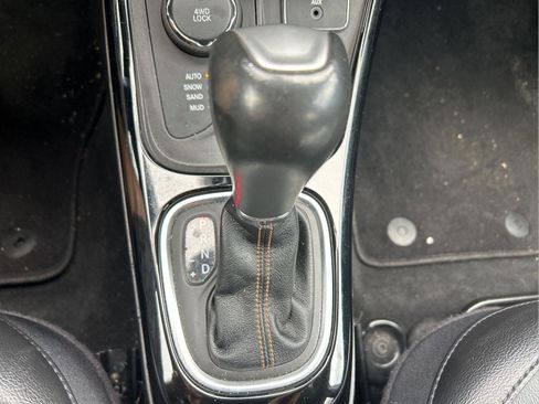 Certified 2020 Jeep Compass Limited image 23