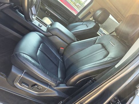Used 2020 Ford Expedition Platinum AWD/4WD image 6