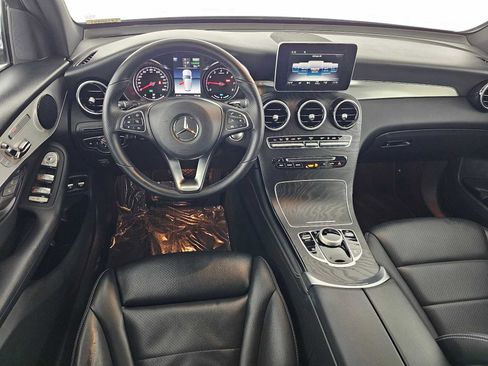 Used 2019 Mercedes-Benz GLC 350e 4MATIC image 19