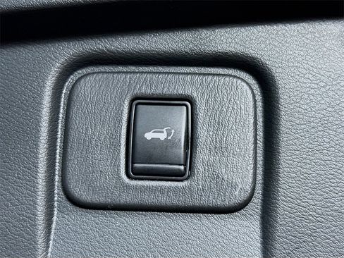 Certified 2023 Nissan Murano Platinum w/ Cargo Package image 32