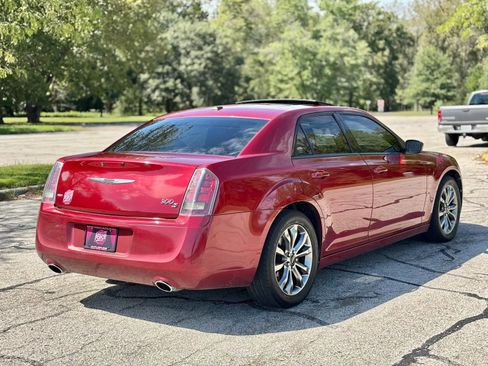 Used 2014 Chrysler 300 S AWD/4WD image 6