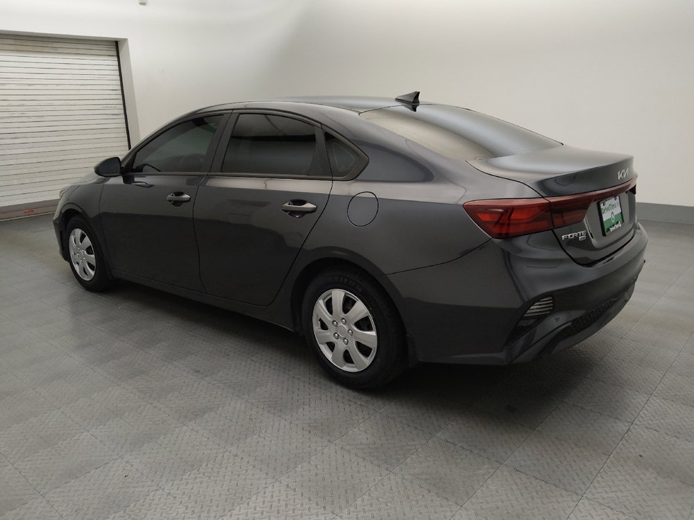 Used 2023 Kia Forte LX FWD image 3