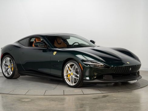 Certified 2022 Ferrari Roma image 4