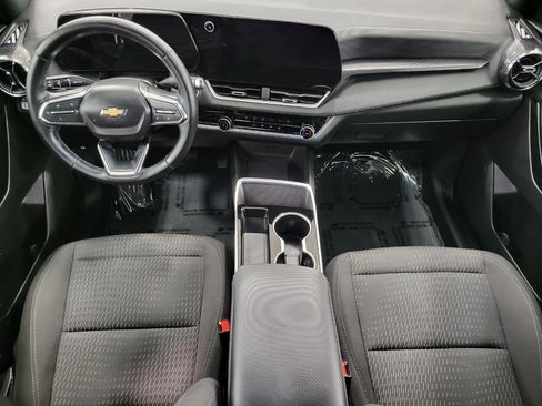 Used 2025 Chevrolet Equinox LT image 7