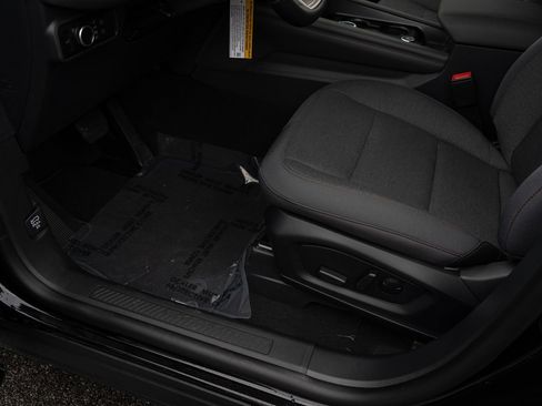 New 2026 Ford Explorer Active RWD image 17