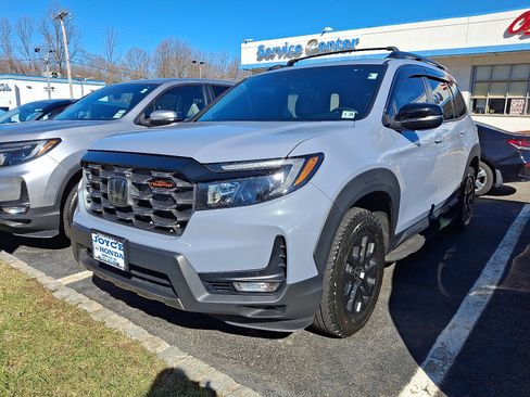 Used 2022 Honda Passport TrailSport image 3