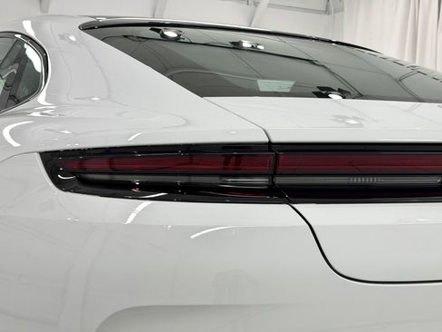 New 2026 Porsche Panamera image 18