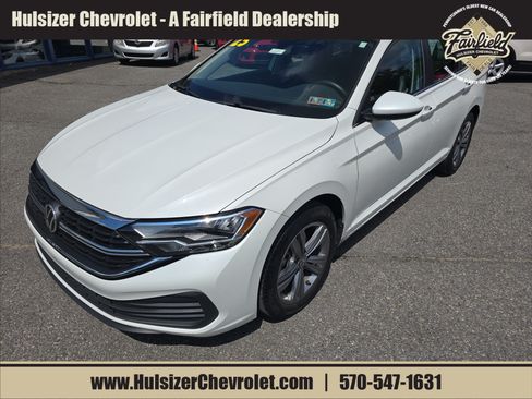Used 2023 Volkswagen Jetta SE FWD image 1