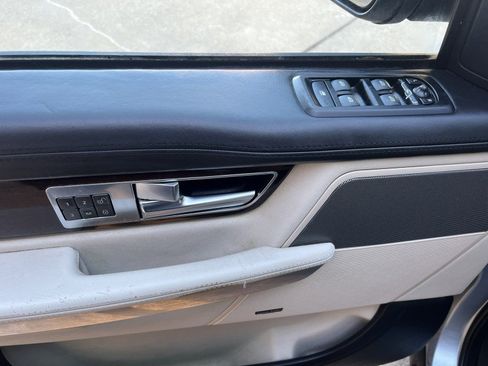 Used 2011 Land Rover Range Rover Sport HSE LUX image 10