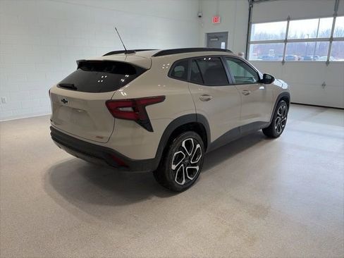 New 2026 Chevrolet Trax RS w/ Sunroof Package image 6