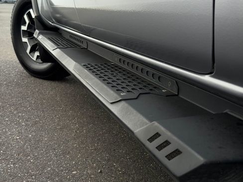 Certified 2020 Toyota Tacoma TRD Off-Road AWD/4WD image 27