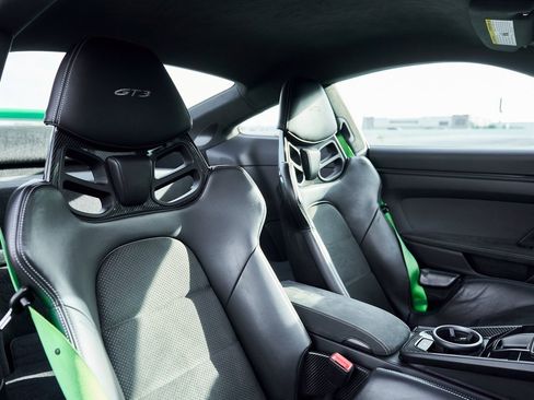 Used 2023 Porsche 911 GT3 image 40