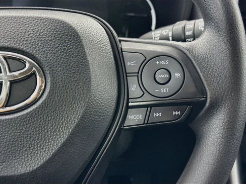 Certified 2023 Toyota RAV4 XLE AWD/4WD image 18