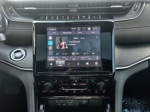 New 2026 Jeep Grand Cherokee L 2WD image 16
