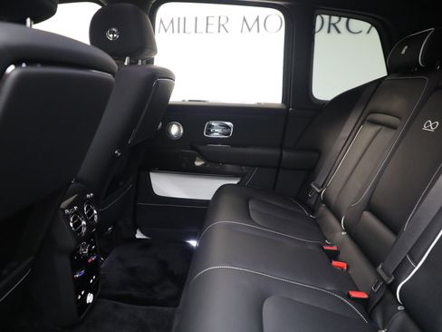 New 2027 Rolls-Royce Cullinan Black Badge AWD/4WD image 27