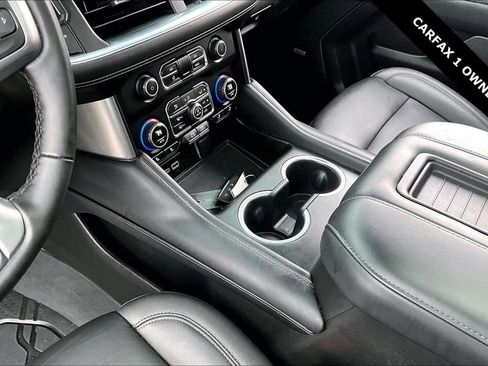 Used 2024 Chevrolet Suburban Z71 w/ Luxury Package image 17