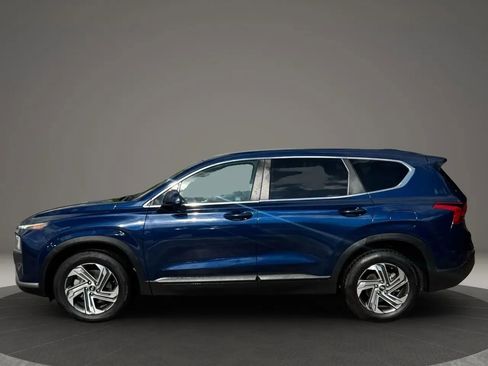 Used 2021 Hyundai Santa Fe SE image 3