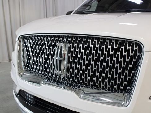 Used 2019 Lincoln Navigator L Reserve AWD/4WD image 33