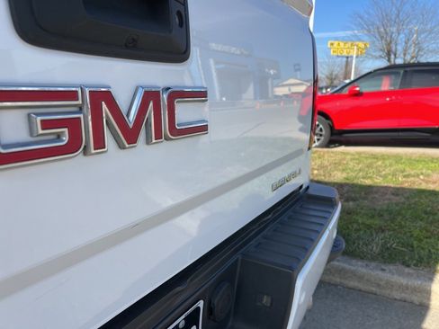 Used 2015 GMC Sierra 2500 Denali w/ Duramax Plus Package image 24