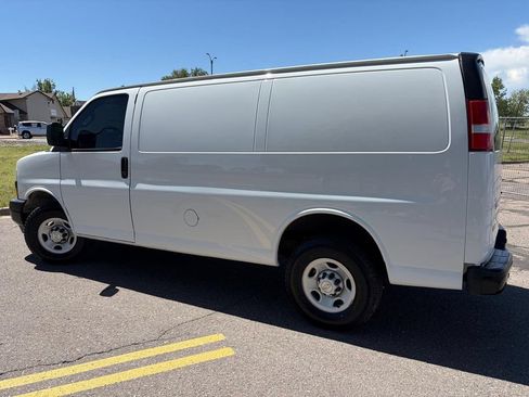 Used 2020 Chevrolet Express 2500 w/ Driver Convenience Package RWD image 2