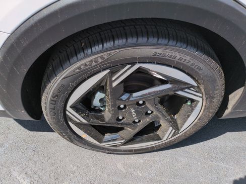 New 2025 Kia K4 GT-Line Turbo FWD image 9