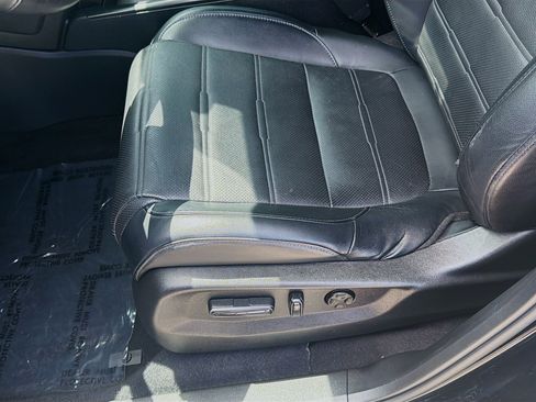 Used 2022 Honda CR-V EX-L image 17