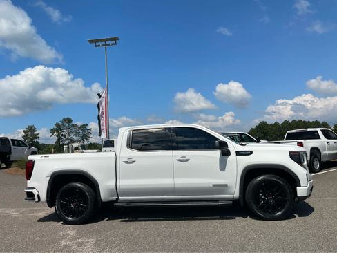 Used 2024 GMC Sierra 1500 Elevation AWD/4WD image 4