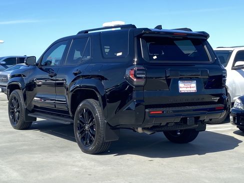 Certified 2025 Toyota 4Runner 4WD image 5