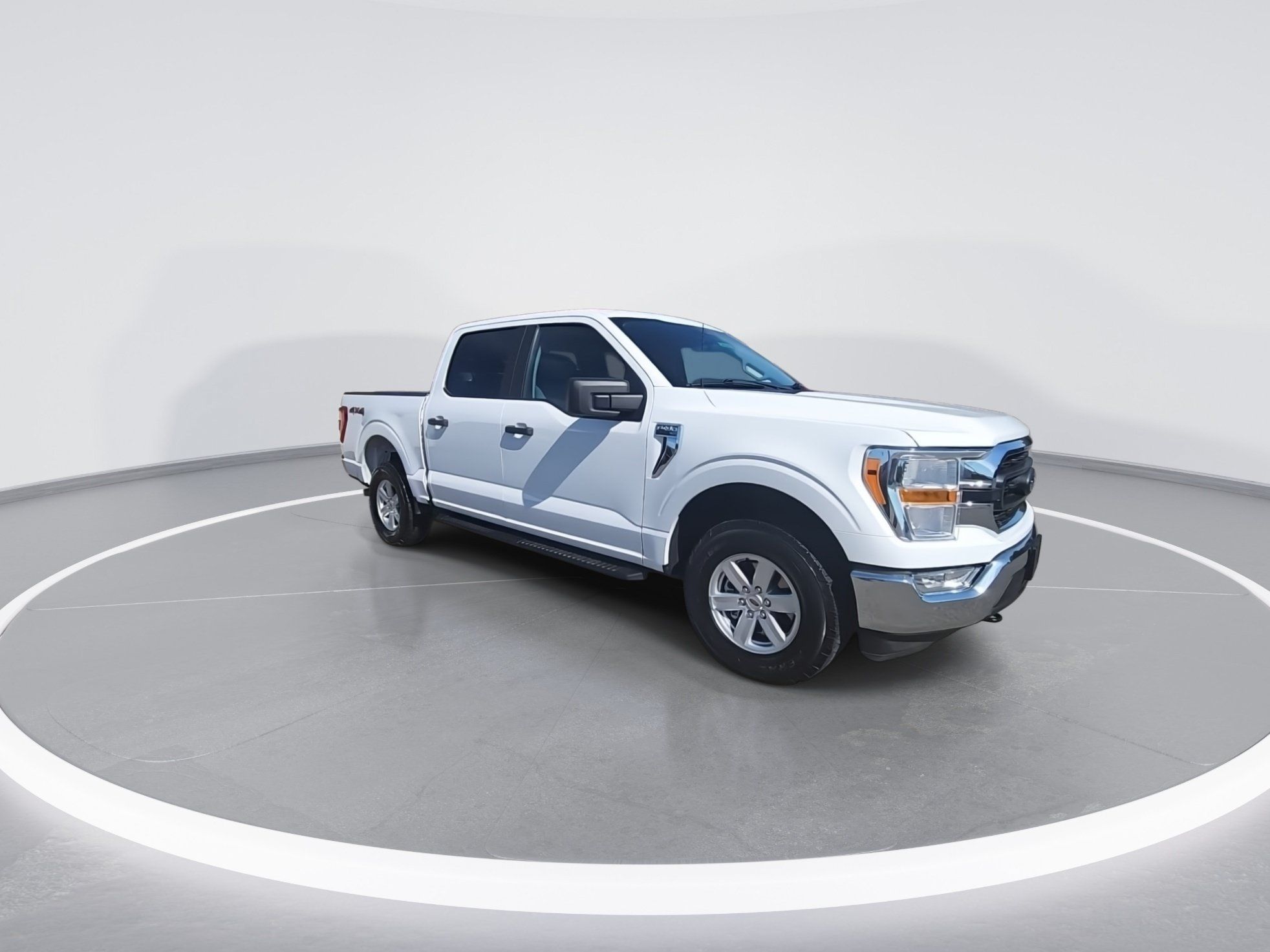Used 2022 Ford F150 XLT w/ Trailer Tow Package AWD/4WD image 2