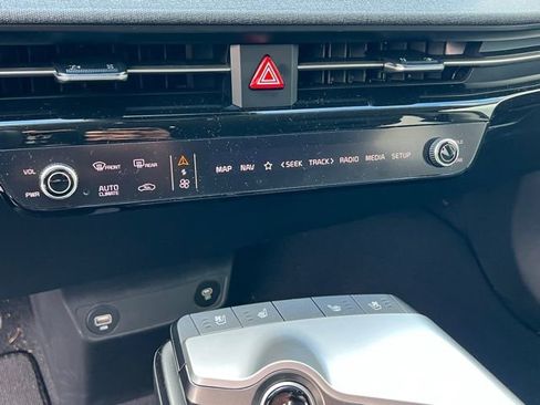 Certified 2024 Kia EV6 Wind image 21