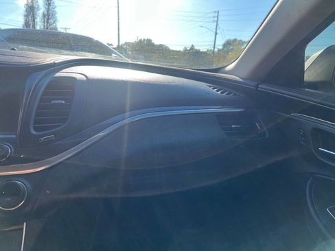 Used 2017 Chevrolet Impala LT image 21